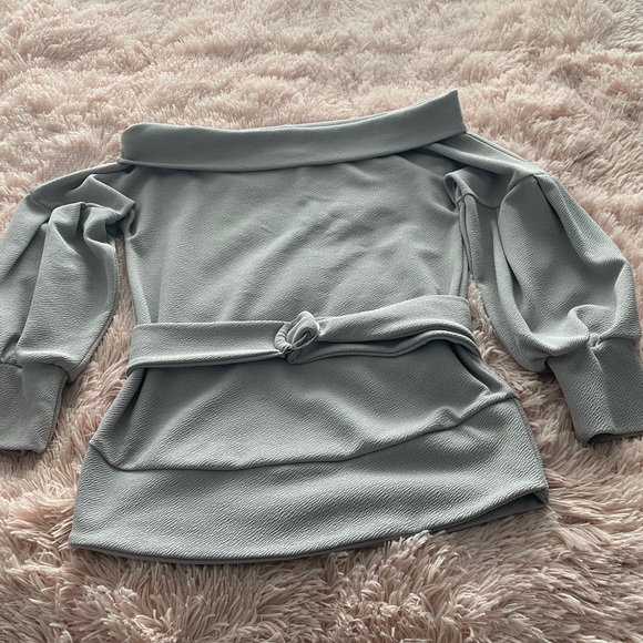 PrettyLittleThing Draped Boat Neck Top - Picture 2 of 6